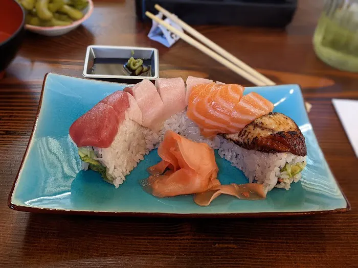 SALOON OSAKA Picture 1