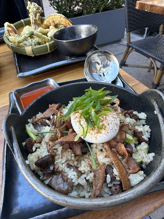 Blue Ribbon Sushi Bar & Grill Picture 7