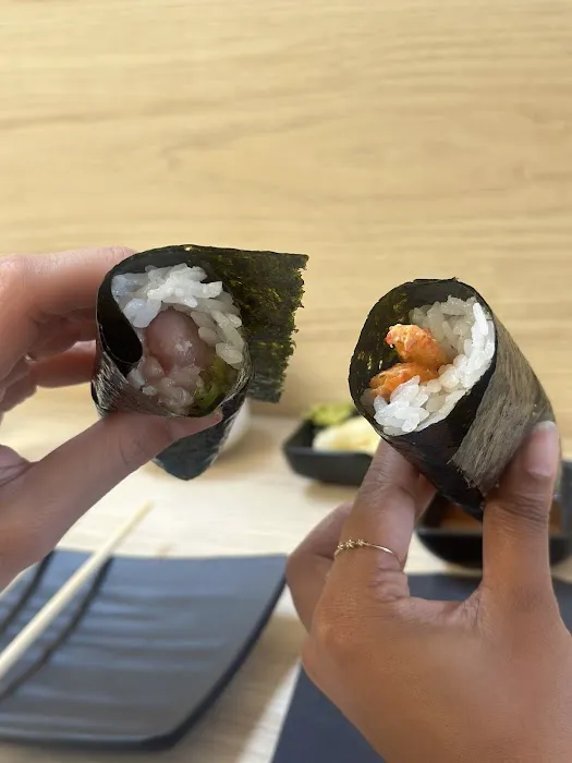 Azai Hand Roll Sushi Picture 1