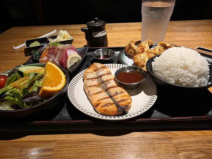 Crazy Rock'N Sushi - La Puente Picture 3
