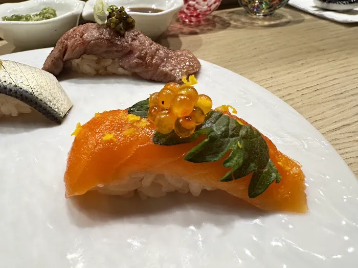 akami sushi Picture 9