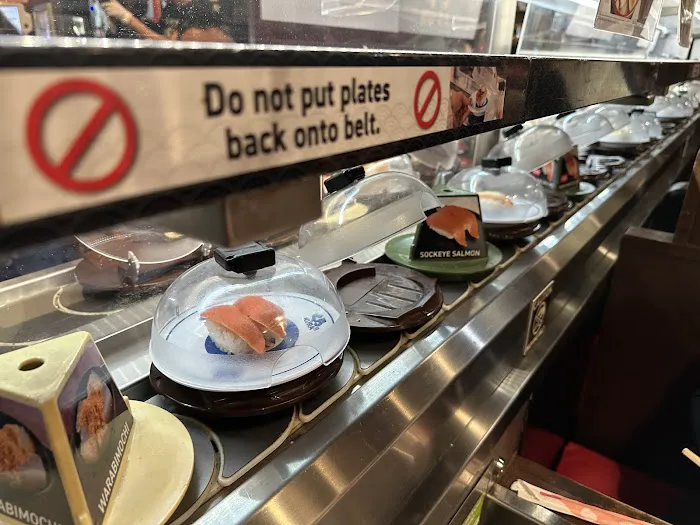 Kura Revolving Sushi Bar Picture 2