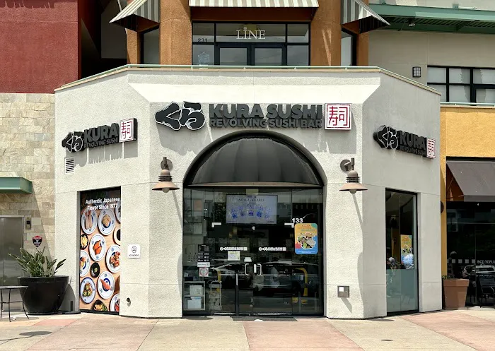 Kura Revolving Sushi Bar Picture 2