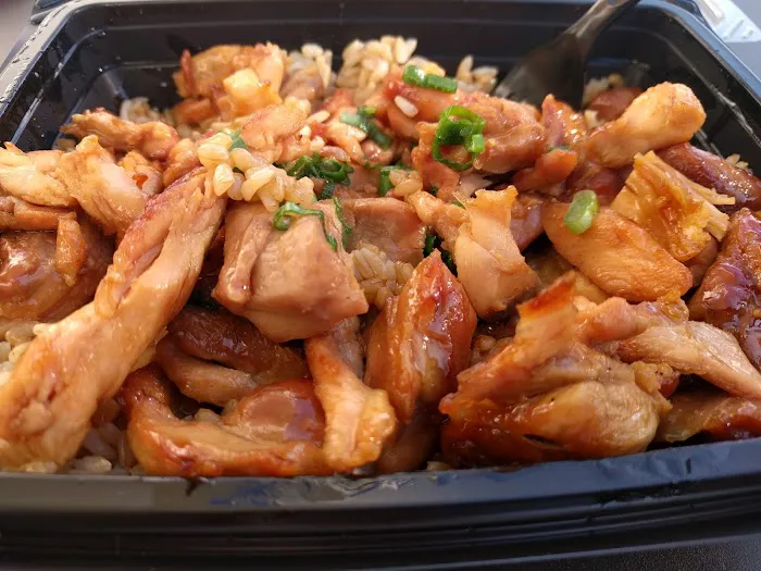 Roll It Sushi & Teriyaki Picture 10
