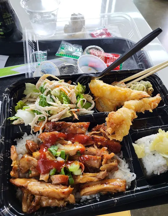 Roll It Sushi & Teriyaki Picture 8