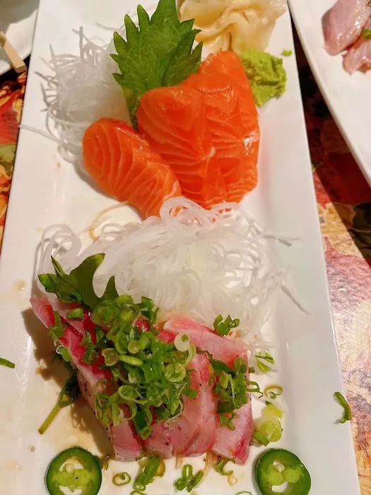 Fish In A Bottle Sushi & Grill Picture 6
