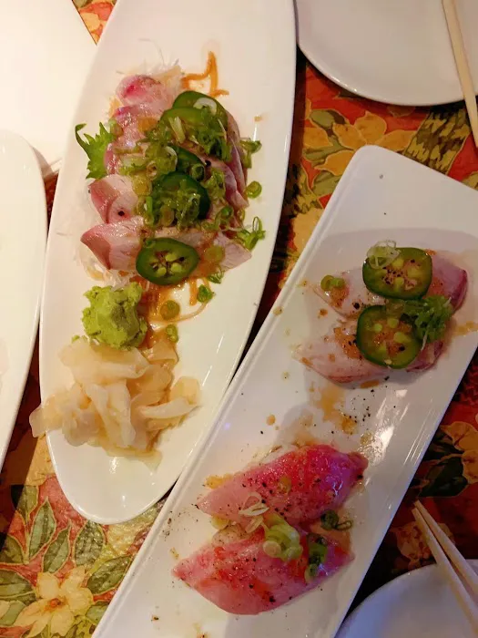 Fish In A Bottle Sushi & Grill Picture 2