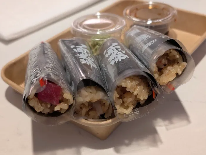 Hand Roll Factory Picture 1