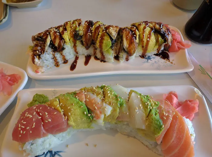 Sushi in the Box Picture 8