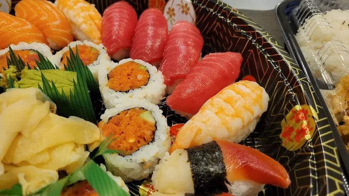 Sushi in the Box Picture 2