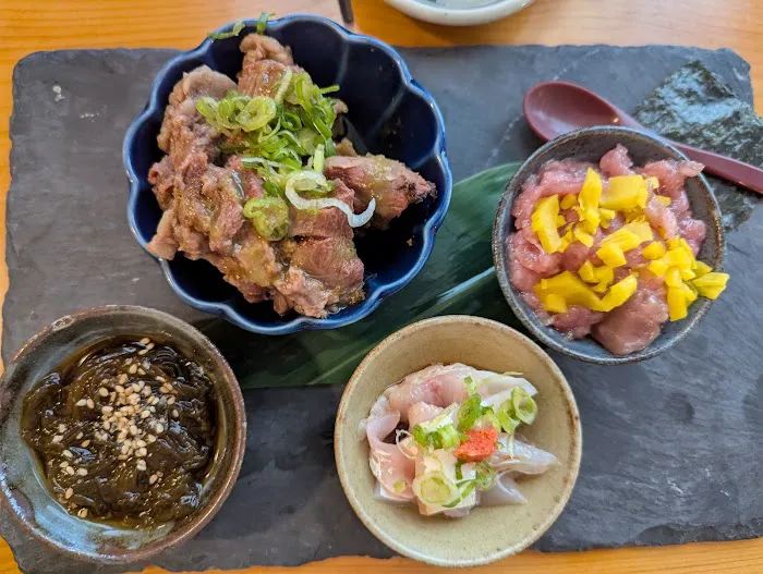 Izakaya Tonchinkan 呑み屋 とんちんかん Picture 4