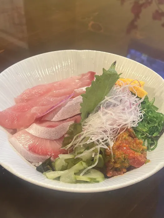 Opus Sushi Picture 3