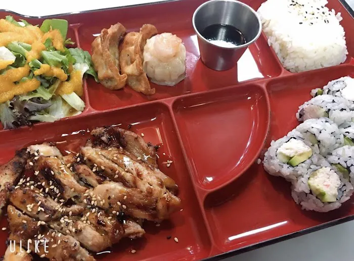 Akuma Ramen & Sushi Bar Picture 3