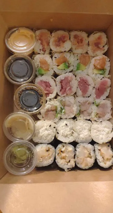 Paris Tokyo Sushi Picture 1