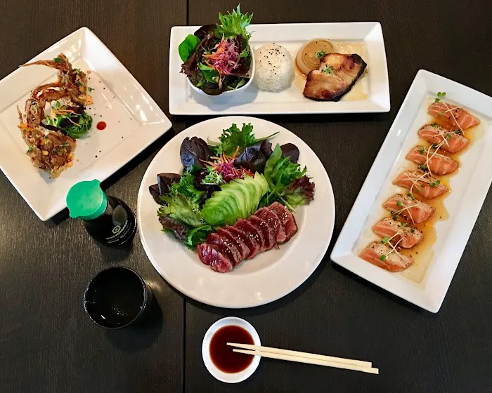 Flyin Fin Sushi and Seafood Picture 10