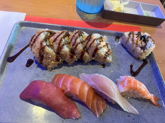 Hoka Hoka Sushi Picture 1