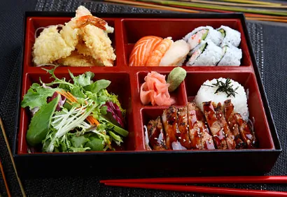 Sushi & Roll Picture 6