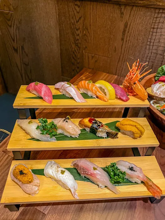 Maki & Sushi Picture 3