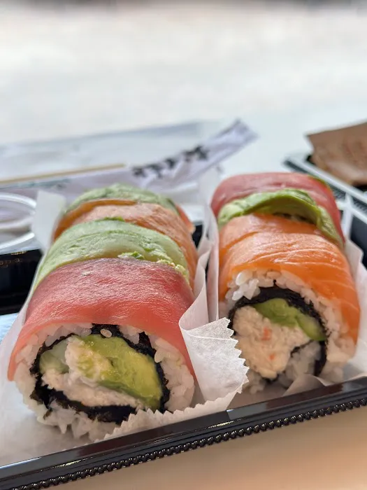 Iro Sushi - Stuff x Roll Picture 3