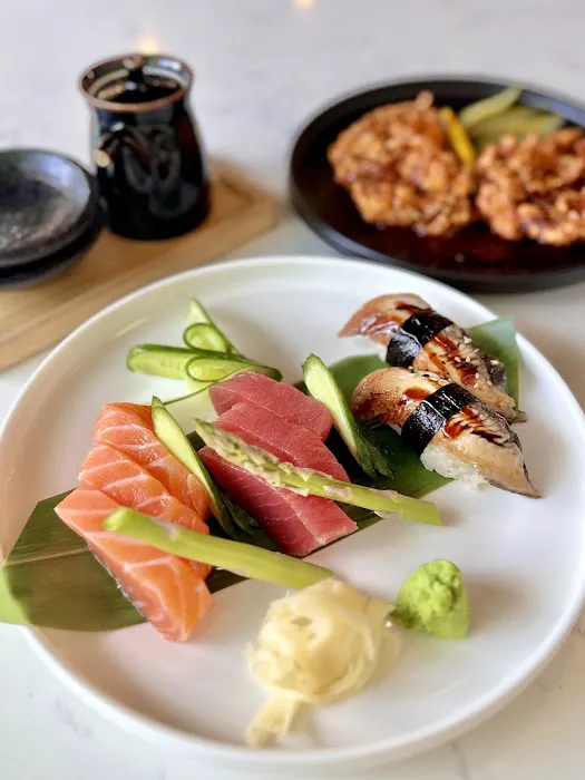 Botan Sushi Picture 3