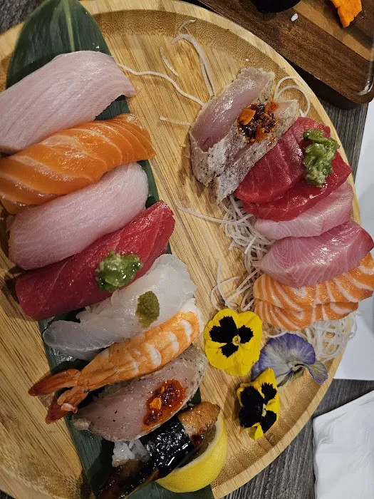 Newport Fusion Sushi Picture 5