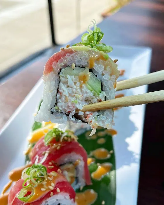 MAMA M SUSHI Picture 1