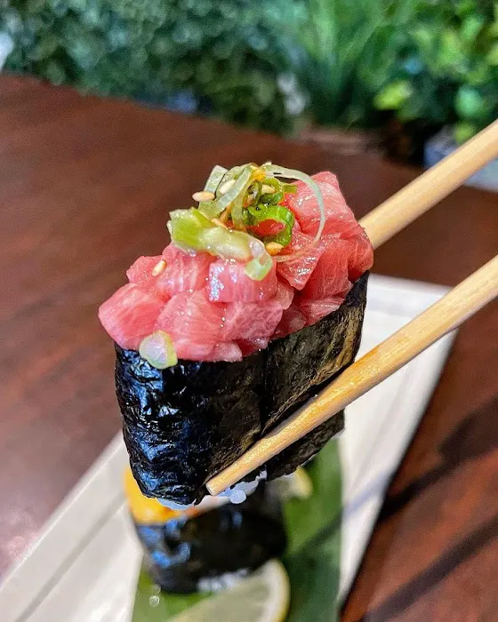 MAMA M SUSHI Picture 7