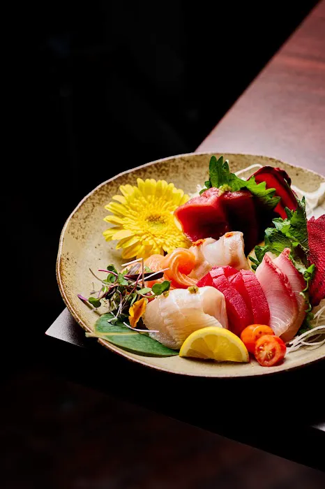 MAMA M SUSHI Picture 5