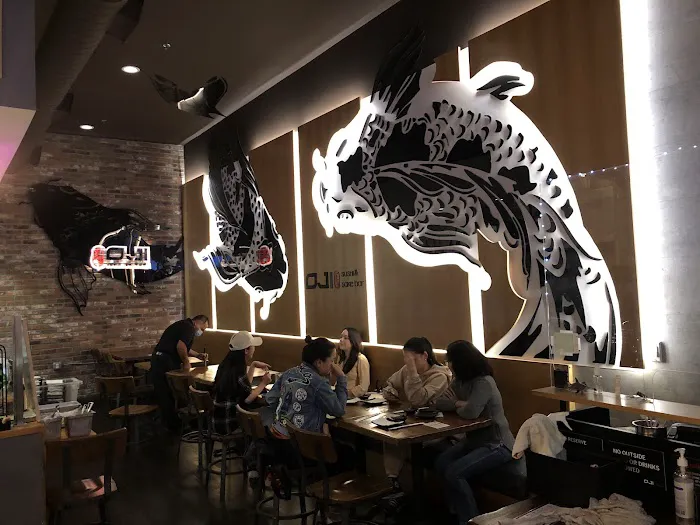 Oji Sushi & Sake Bar Picture 10