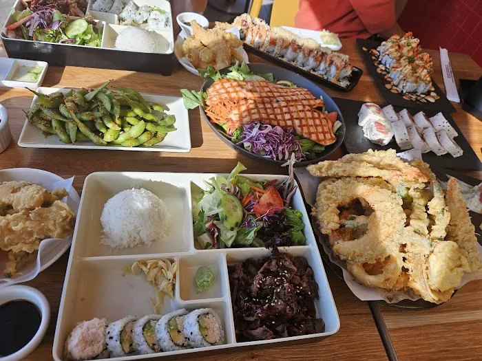 California Sushi & Teriyaki -Fat Kitty Picture 4