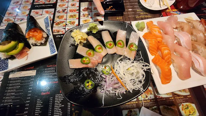 Fusion Sushi Picture 7