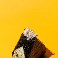 Mama Musubi Hollywood ico
