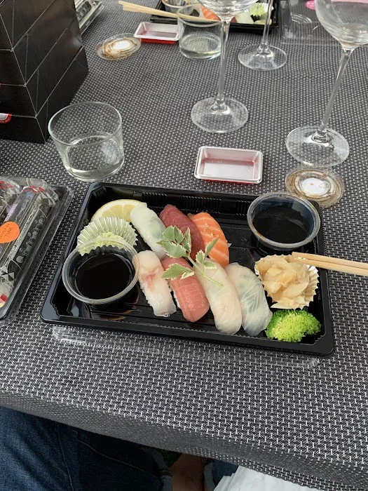 Sushi Park Picture 10