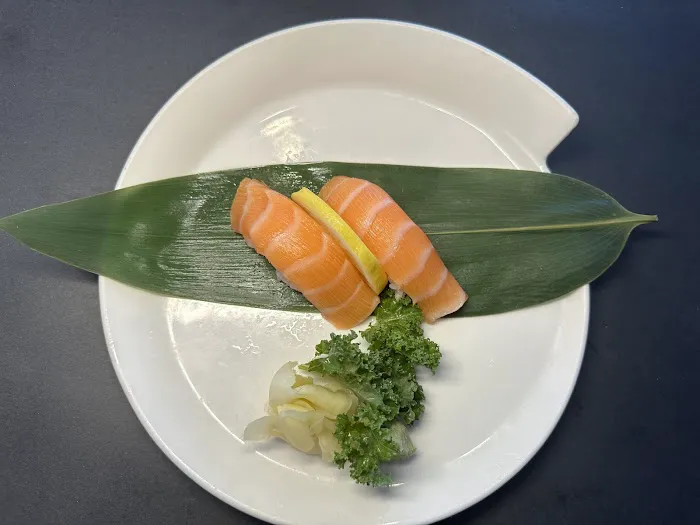 RollStop Sushi Picture 9