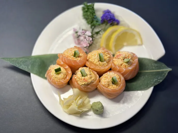 RollStop Sushi Picture 10