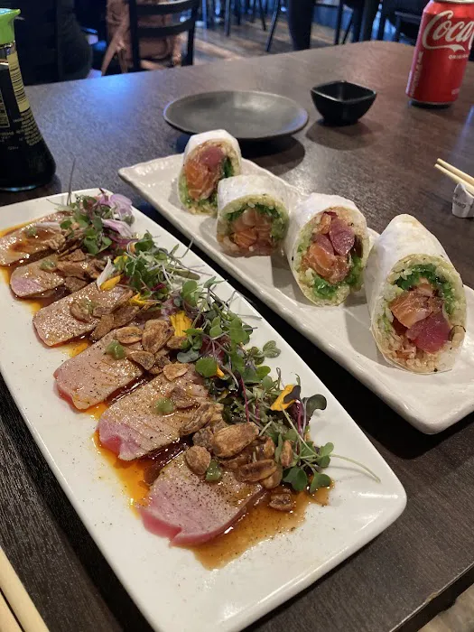 Blufish Sushi & Grill Picture 6