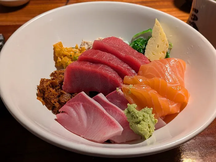 OoToro Sushi Japanese Restaurant Picture 6