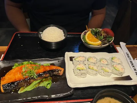 Crazy Rock'n Sushi - Glendale Picture 4