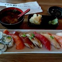 Yen Sushi & Sake Bar ico