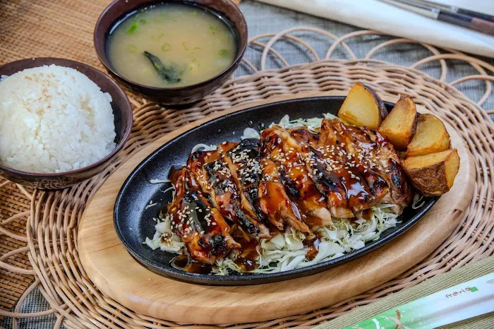 Haru Sushi & Izakaya Picture 1