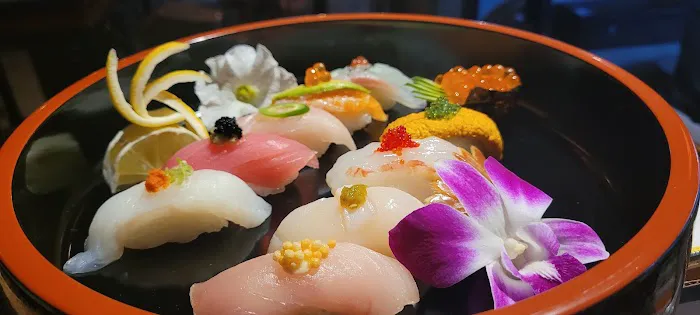 RIZE THAI SUSHI Picture 5