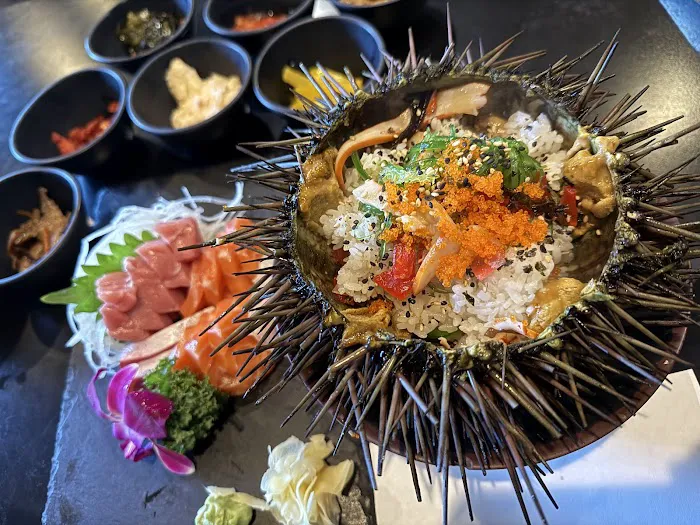Mansun Sushi Picture 9