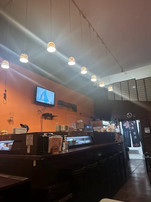 Mon Roll House Sushi Picture 6