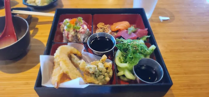 Muse Sushi House Picture 3