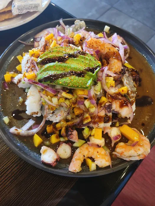 Culichi roll sushi & mariscos Picture 2