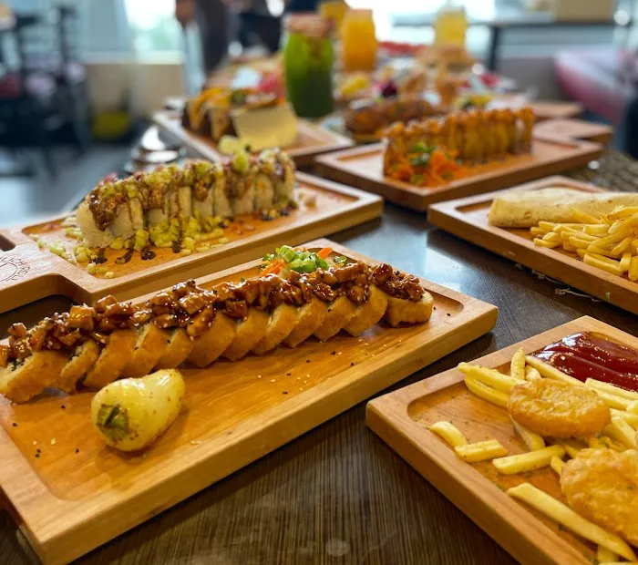 Culichi roll sushi & mariscos Picture 5