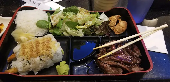 Ozen Sushi Picture 4