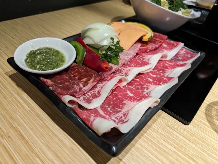 Halves Boiling Pot + Grill | Japanese Hotpot Shabu + Yakiniku BBQ Picture 9