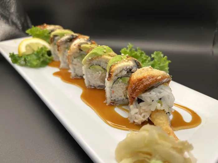 Sushi & Roll Picture 9