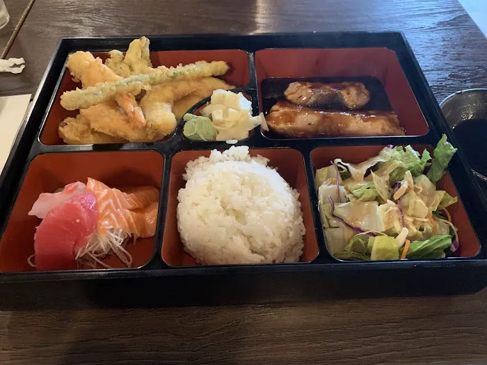 Lemon & Life Sushi Picture 7